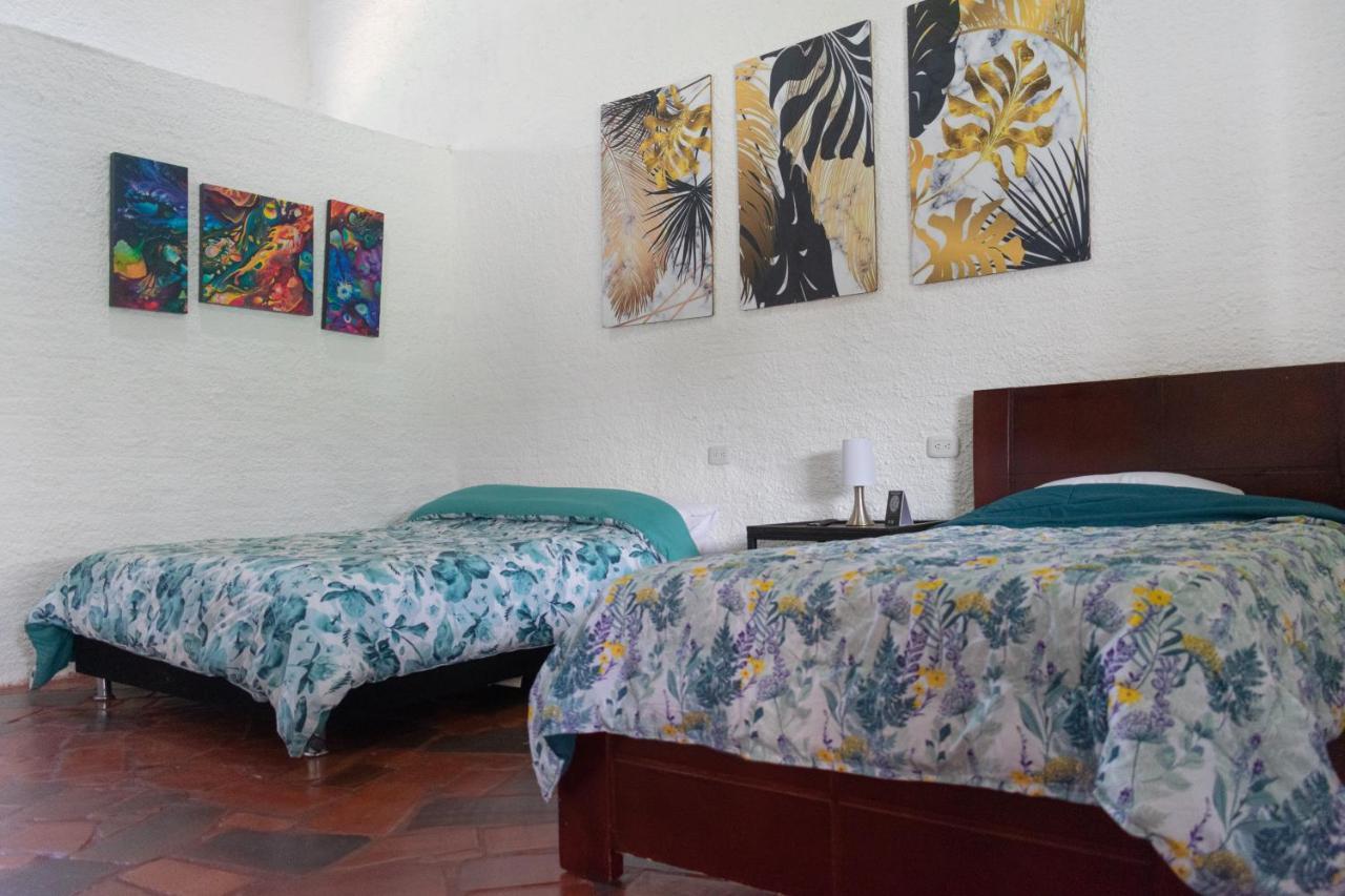 Club Aviva Guatavita - Hostel - Restaurante, Disco & Bar Zewnętrze zdjęcie