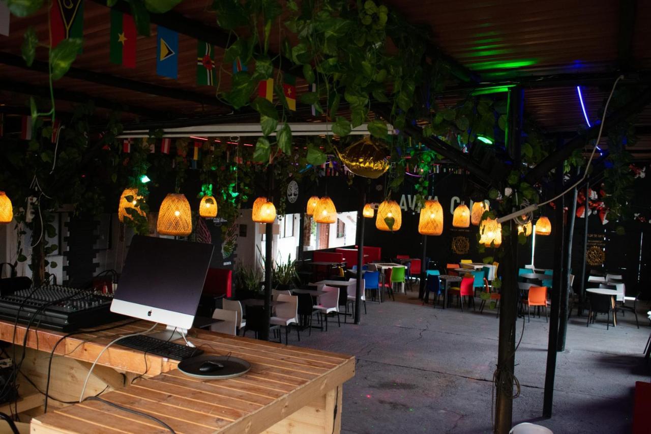 Club Aviva Guatavita - Hostel - Restaurante, Disco & Bar Zewnętrze zdjęcie